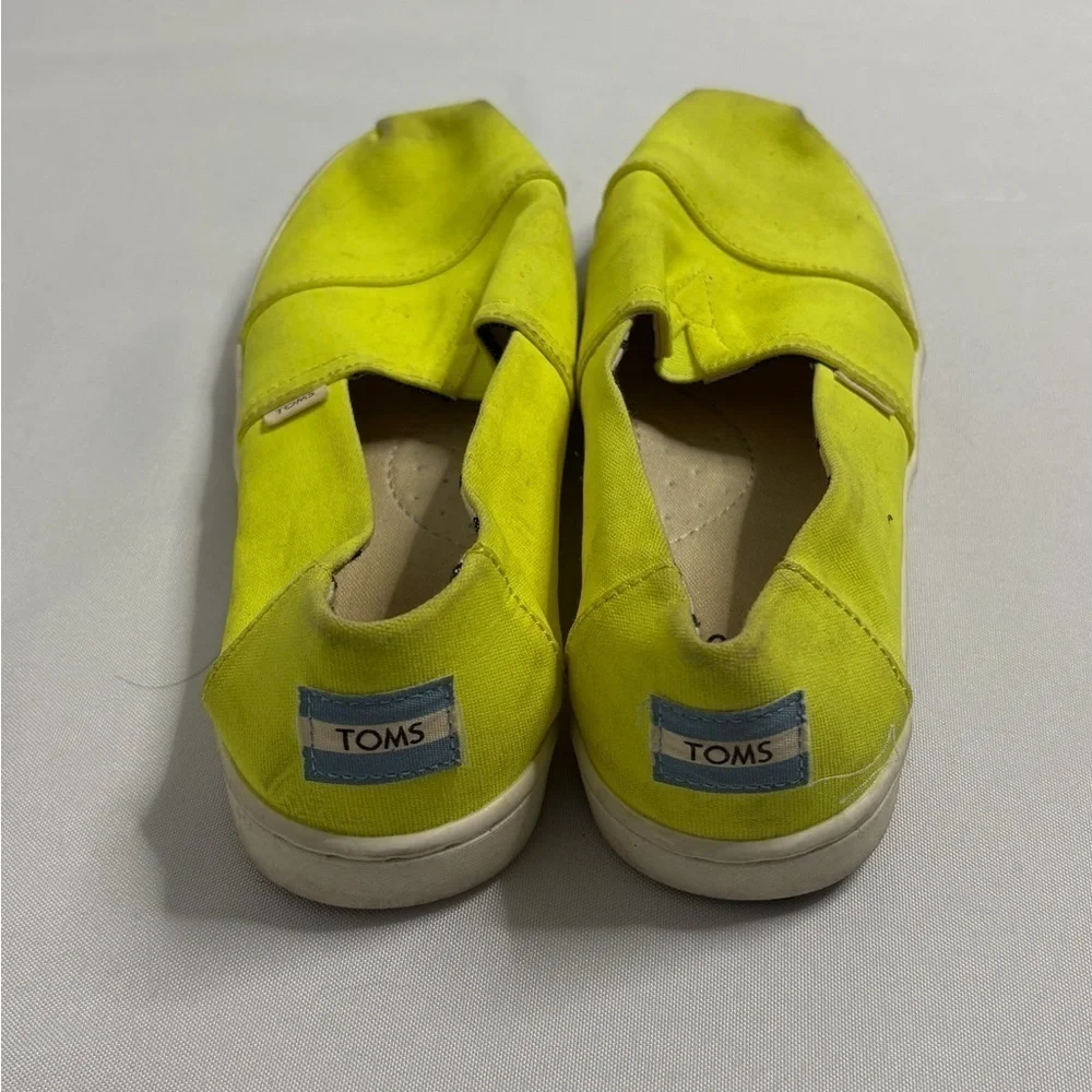 Girls size 3 toms shoes, #M1037